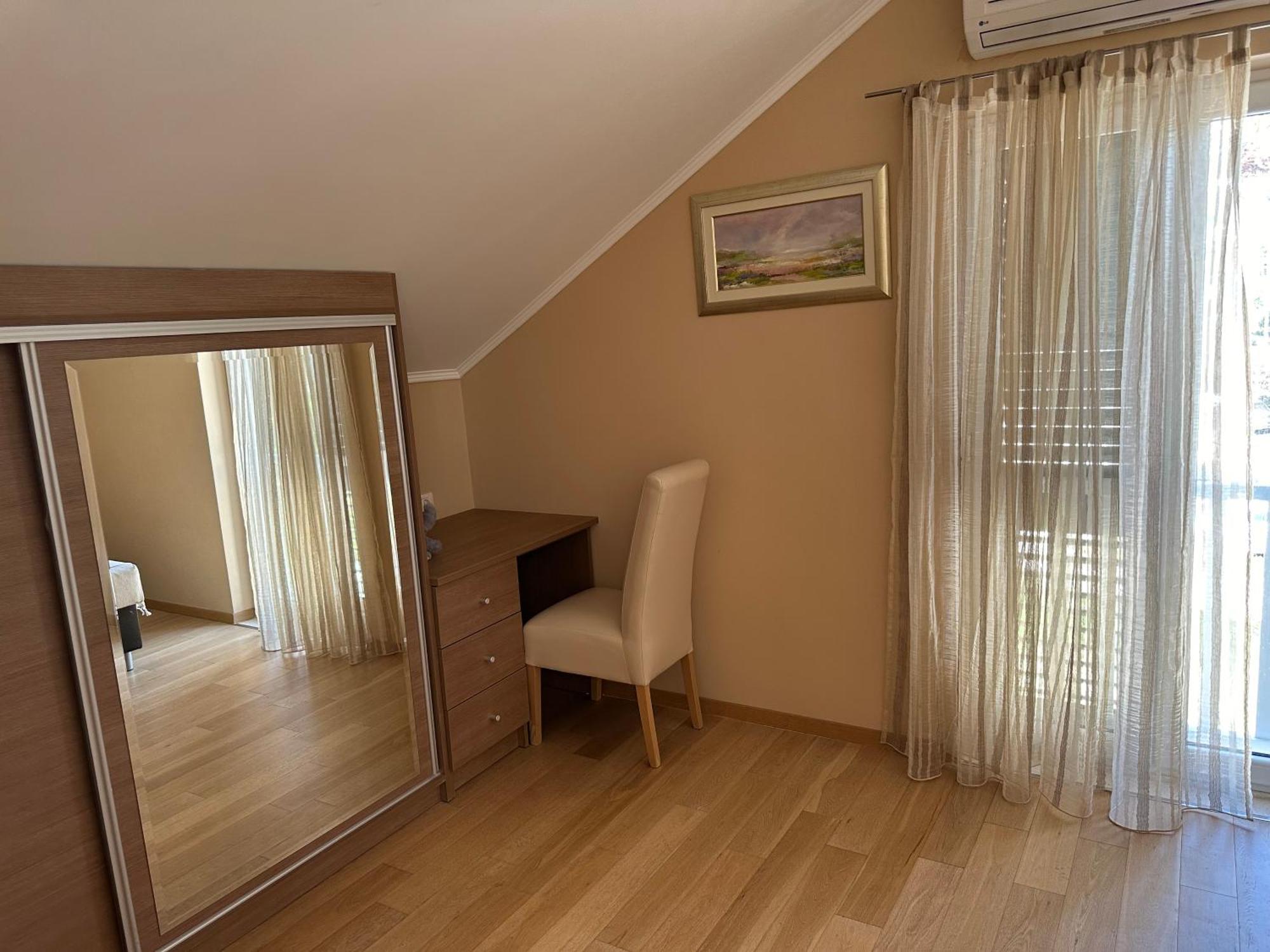 Spacious 1 Bedroom 4 Star Apartment, Mlini Eksteriør bilde